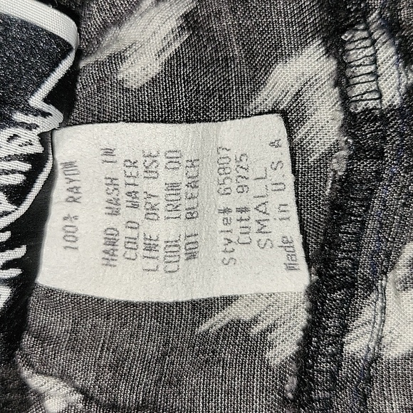 Vintage | Krush Black Houndstooth Pattern Skirt | Small - Picture 7 of 7